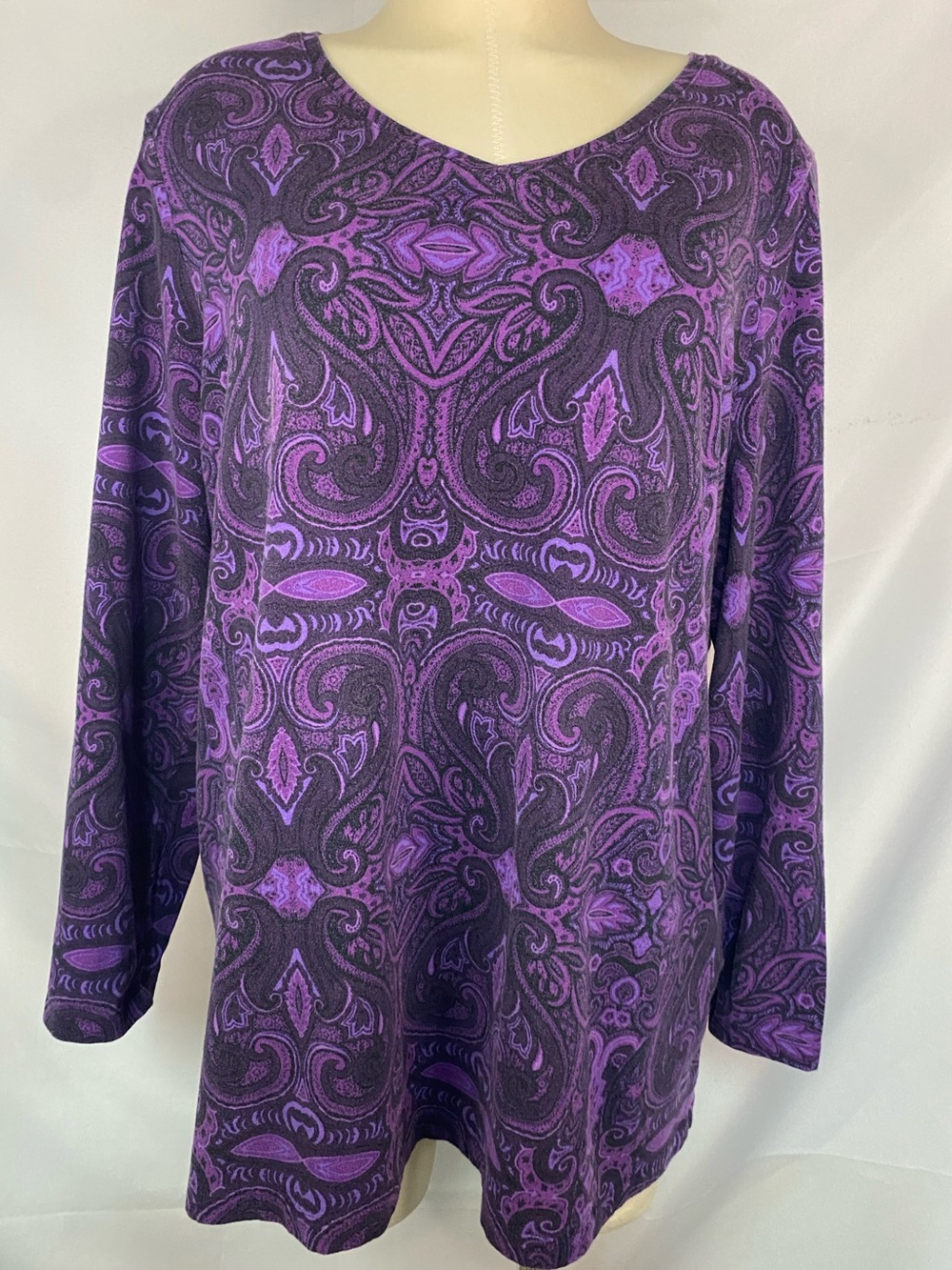Catherine’s Purple Paisley Long Sleeve Tunic Women’s Size 0X-14/16W